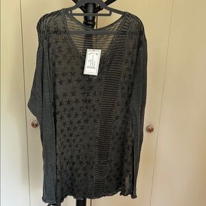 Pete and GretaSheer Star and stripe Patterned Gray Top